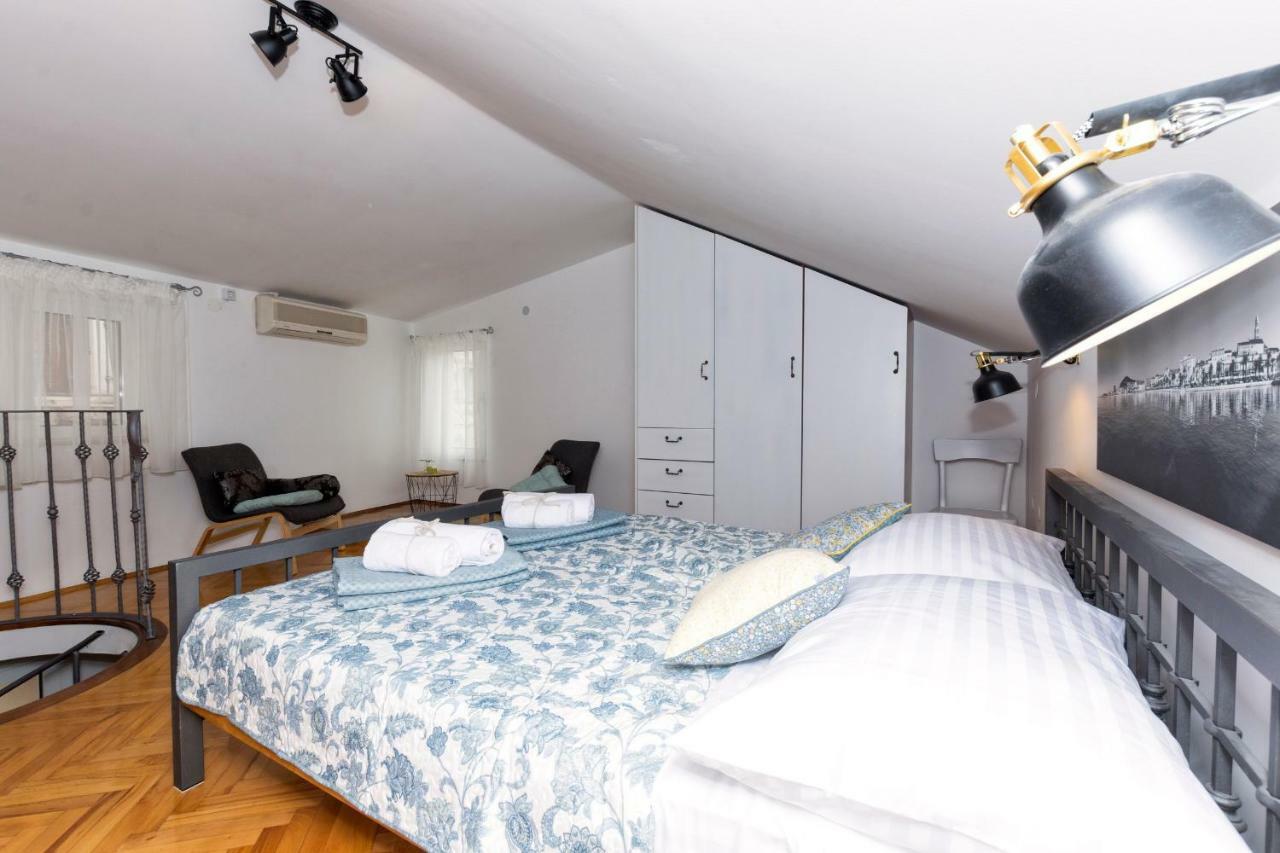 Old Split Apartment מראה חיצוני תמונה